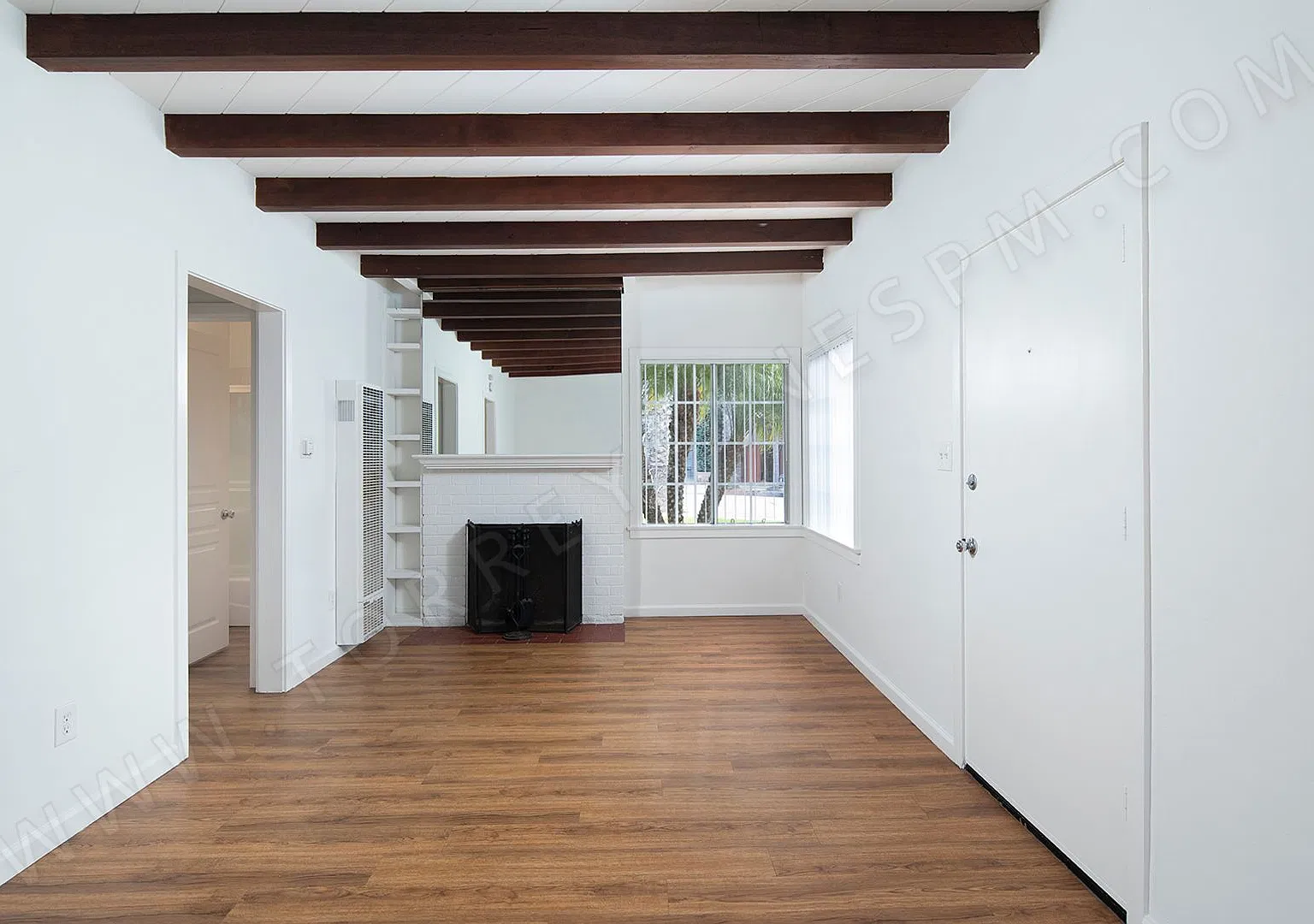 Cottage Style 1BR Half a Block to Windansea Beach! — Photo 3