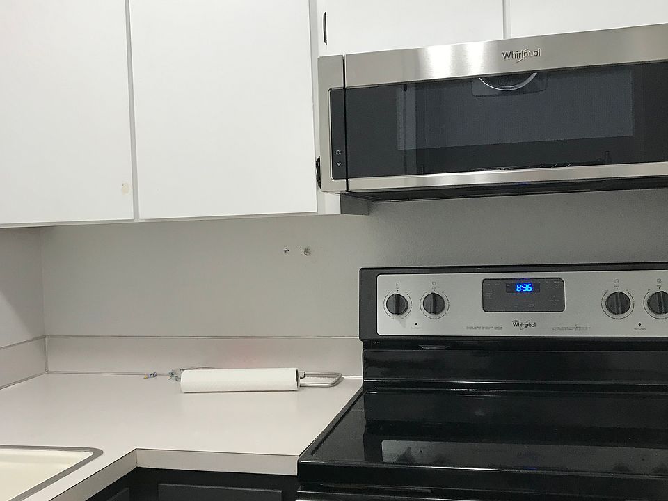 1st image of 1188 SE Pioneer Way #103