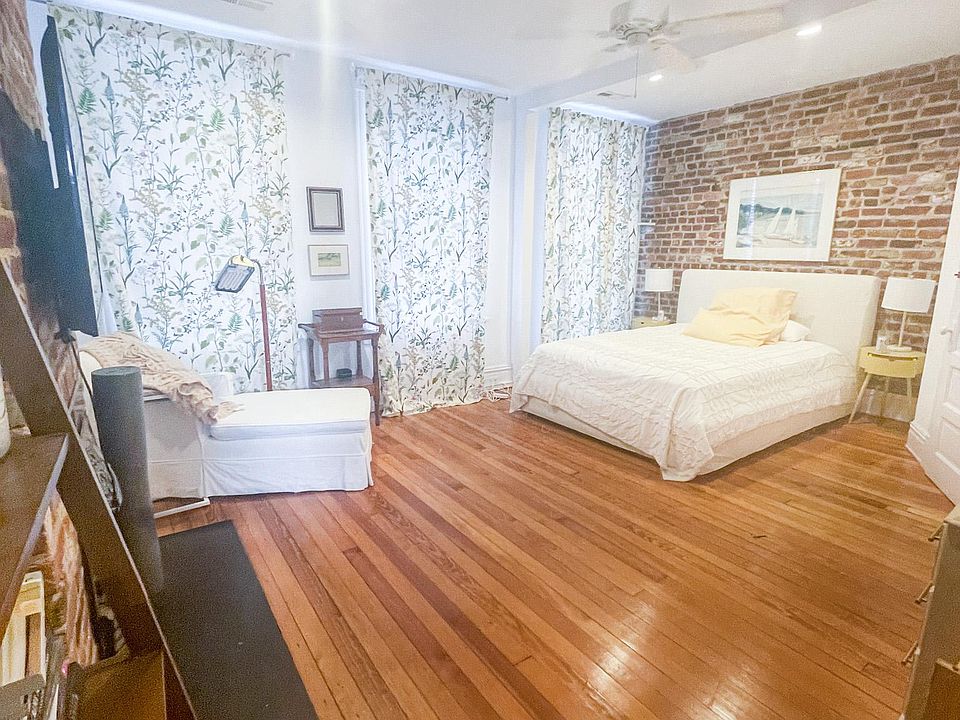 1st image of 205 N Stafford Ave Floor 2