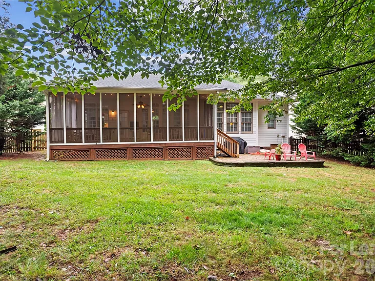 8804 Brentfield Rd — Photo 39