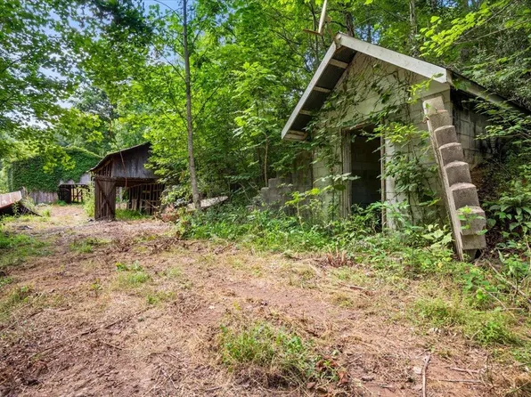 2661 Buncomb Rd, Tyner, KY 40486