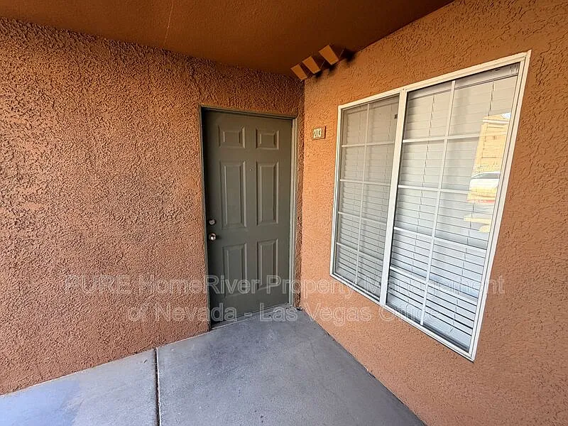 2 bed, 2.0 bath, 845 sqft, $1,450 — Photo 3