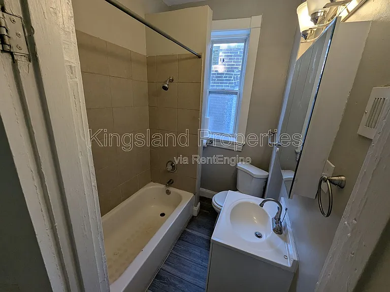3020 Texas Ave #2F — Photo 8