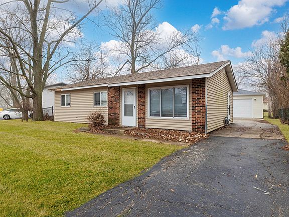 2nd image of 219 Monterey Dr
