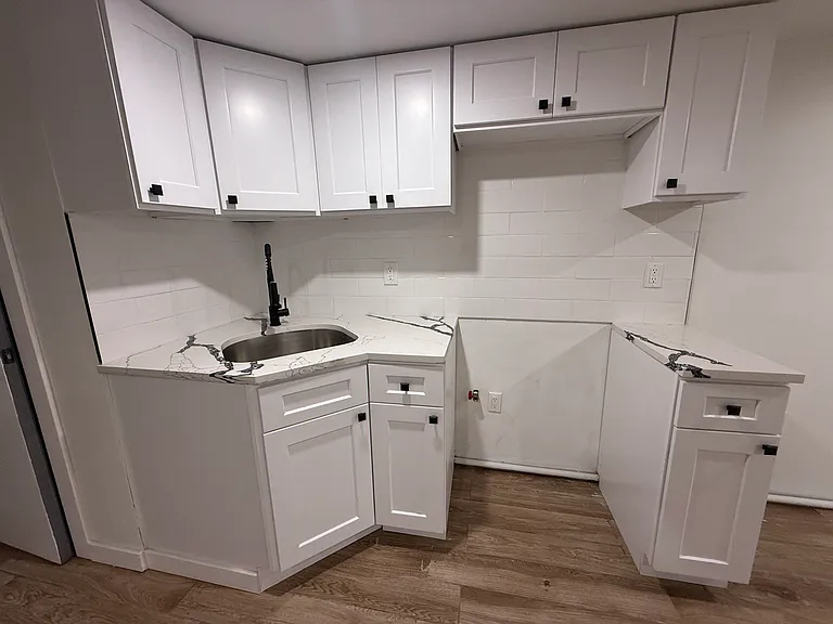 22516 Mentone Ave #1 — Photo 6