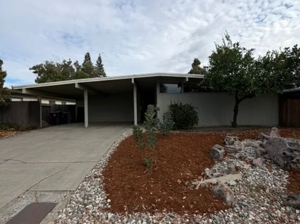 557 Villanova Dr, Davis, CA 95616