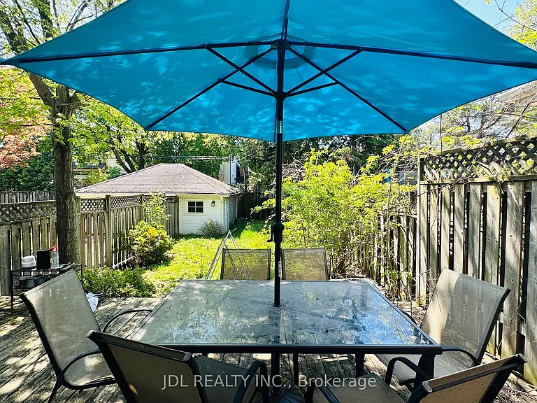 301 Old Orchard Grv — Photo 12
