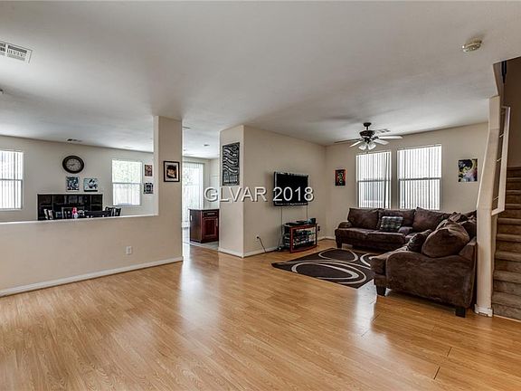 3rd image of 9525 Spruce Pine Ct
