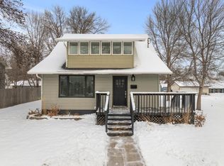 614 1st Ave NW, Minot, ND 58703