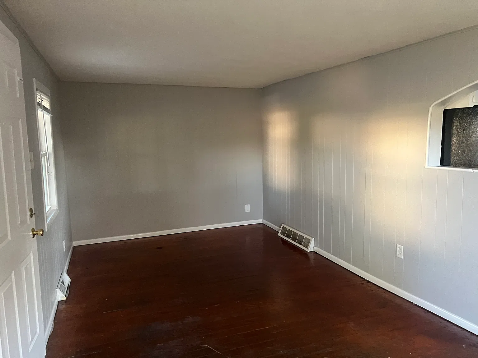 Coming Soon - Great Mishawaka Home On Quiet Street — Photo 4