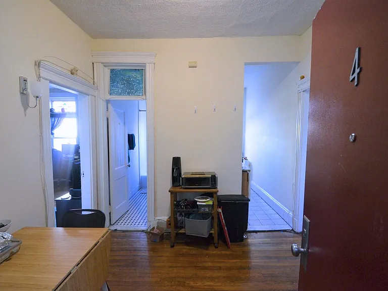 24 Peterborough St #2 — Photo 8