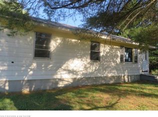 15 Westwood Acres Rd, Richmond, ME 04357