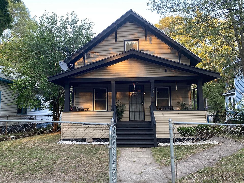 2124 Jefferson St, Muskegon Heights, MI 49444 | Zillow