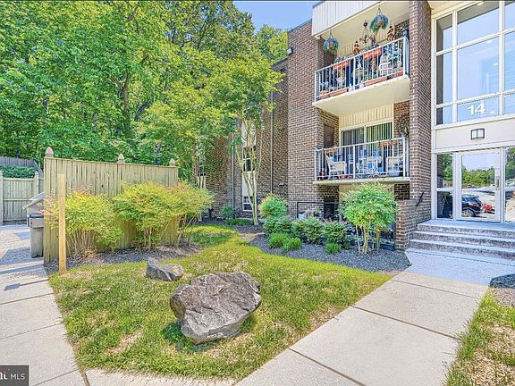2nd image of 14 Mountbatten Ct