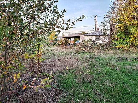 4th image of 3241 SE 282nd Ave