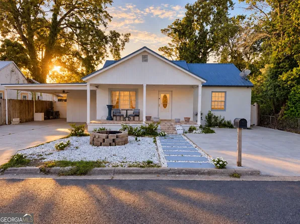 2141 Blain St, Brunswick, GA 31520