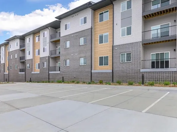 Bluestem Pointe