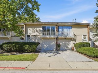1326 Elder Dr, Aurora, IL 60506