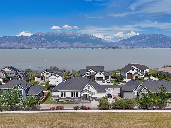 5th image of 3687 S Spinnaker Bay Dr