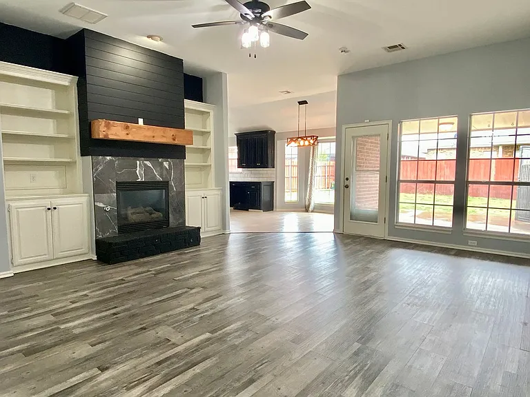 4805 Stag Horn Dr — Photo 3