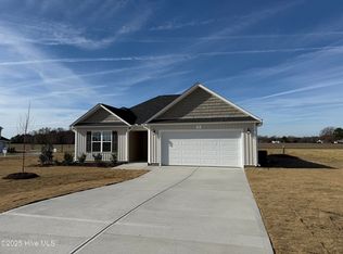 15 Littlefield Ln, La Grange, NC 28551