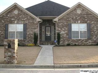 2507 Hampshire Dr SW, Decatur, AL 35603