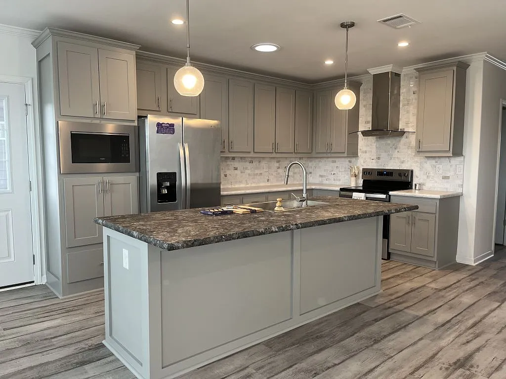 2 bed, 2.0 bath, 1460 sqft, $1,699 — Photo 2
