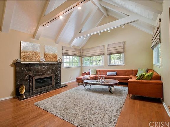 2nd image of 18660 Pasadero Dr