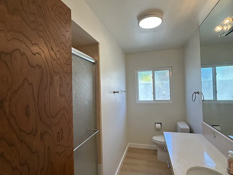 1300 Oak Ave — Photo 17