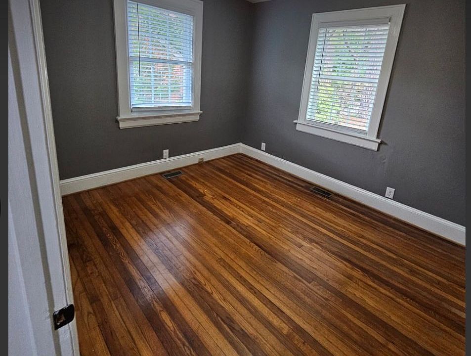 1st image of 1518 Anderson St NW #1518