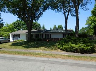 16 Flynn Rd, Peabody, MA 01960