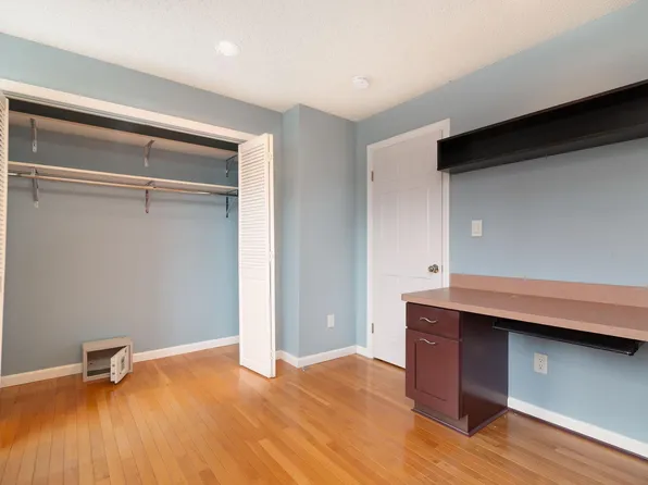 112 Cottonwood Street image 9 of 17