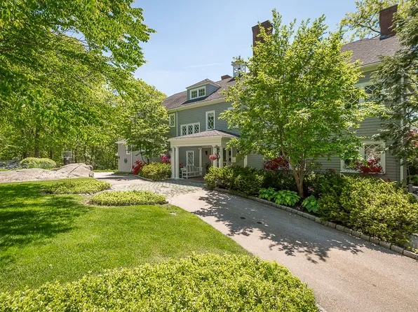 12 Proctor St, Manchester, MA 01944