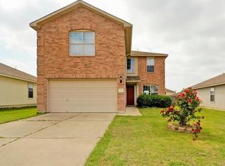 105 Gillespie Ln, Elgin, TX 78621