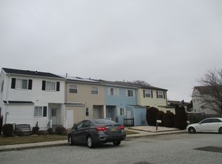 418 Essex Ct, Ventnor, NJ 08406