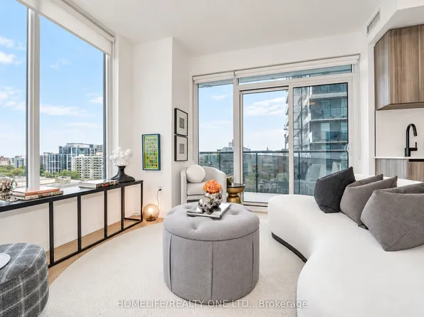 117 Broadway Ave #1111, Toronto, ON M4P 1V2