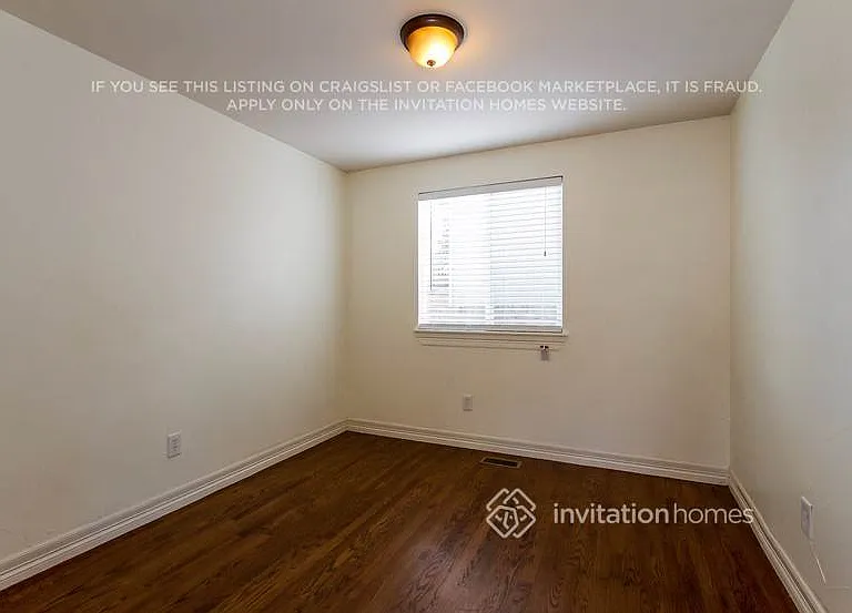 1772 S Genoa Way — Photo 6