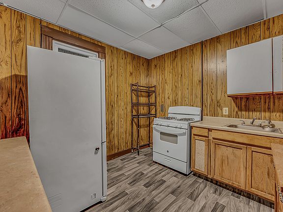 4th image of 117 Susquehanna Ave APT 1