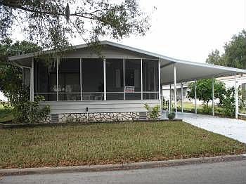 1st image of 16527 Avenida Del Lago