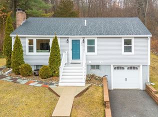 93 Russell St, Woburn, MA 01801