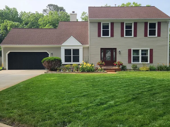 300 Broadwater Ct, Chesapeake, VA 23323