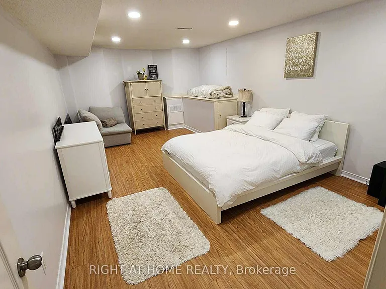 44 Meadowlands Blvd #BASEMENT — Photo 16