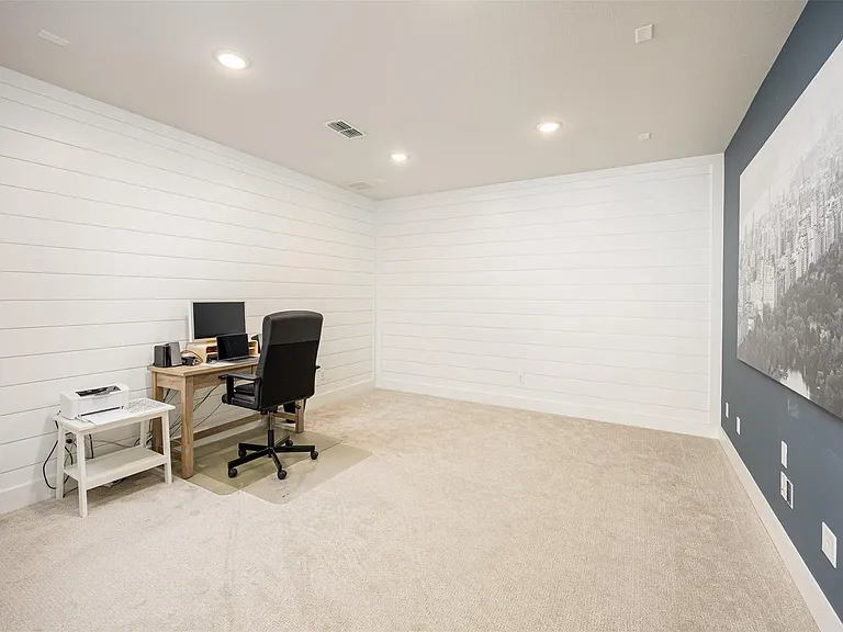 2331 Russett Forest Dr — Photo 14