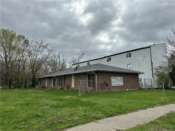 1624 N Water St, Decatur, IL 62526