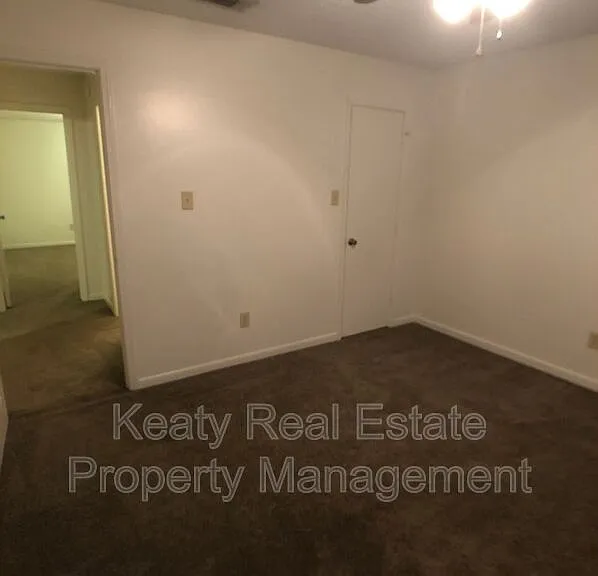 102A Country Ln — Photo 7
