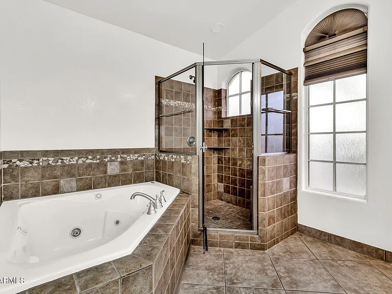9379 E Windrose Dr — Photo 23