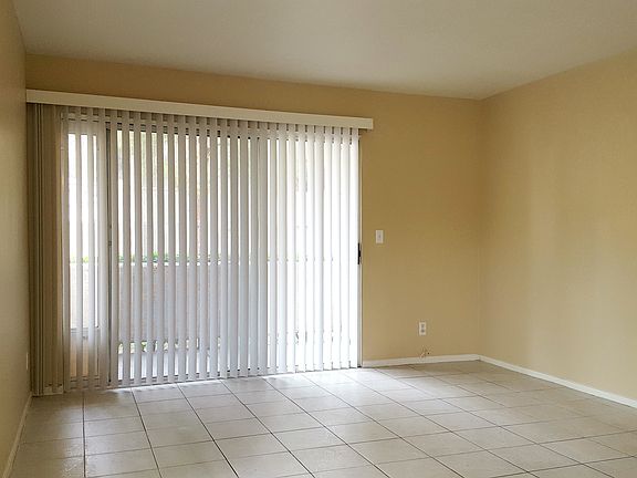 3rd image of 3101 Casey Dr Unit 103