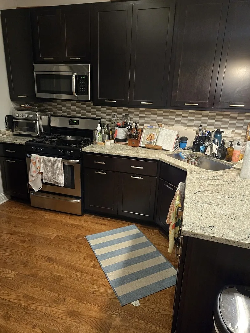 2 bed, 1100 sqft, $3,200 — Photo 3