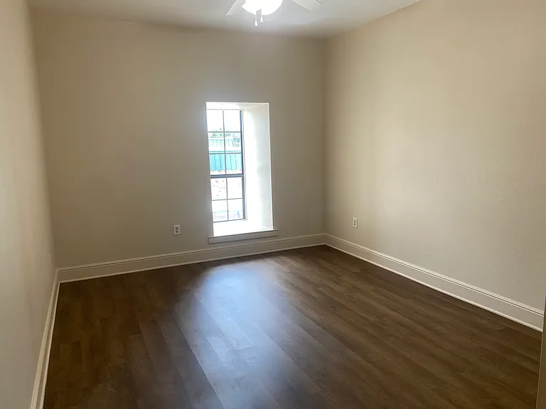 2301 Midwestern Pkwy #214 — Photo 18