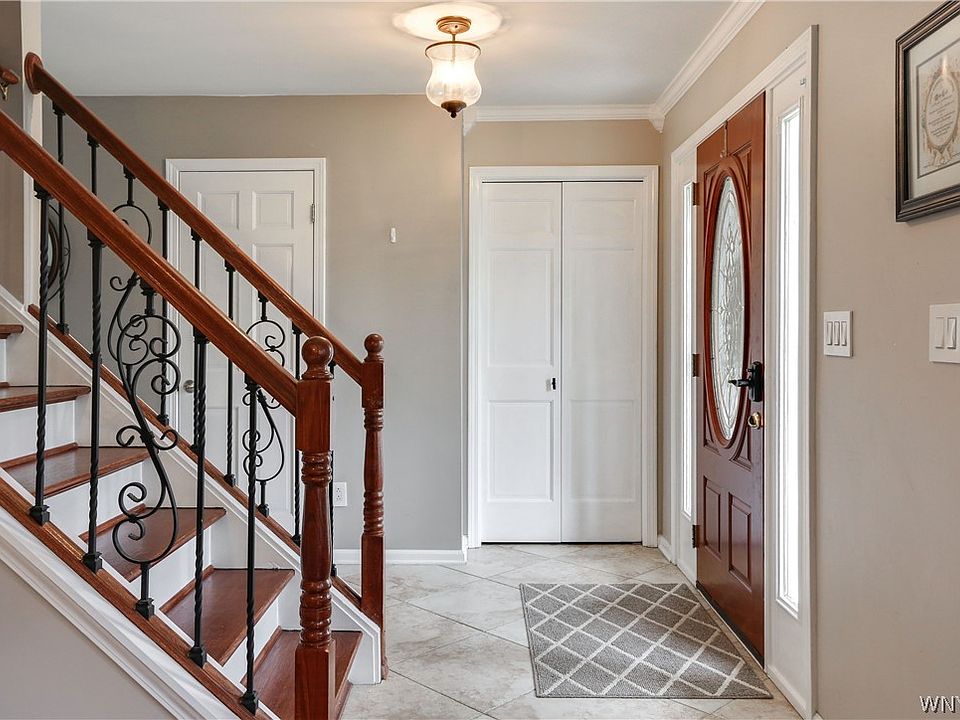 9486 Boxwood Dr, Clarence Center, NY 14032 Zillow